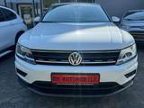 Volkswagen Tiguan 2.0TDI Join AHK/NAVI/PDC - Volkswagen Tiguan mit Diesel-Antrieb: Geländewagen, 2.0