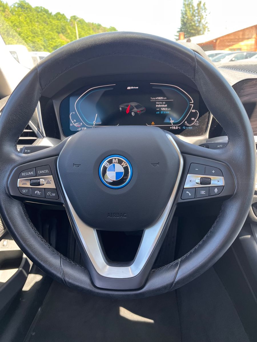 BMW 320e Hybrid Navi LED DAB AHK 3 Zonen Klima foto 11