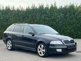 Skoda Octavia 2.0TDI Combi Elegance-Leder-Klima-SH - Skoda Octavia aus 2005 mit Diesel-Antrieb