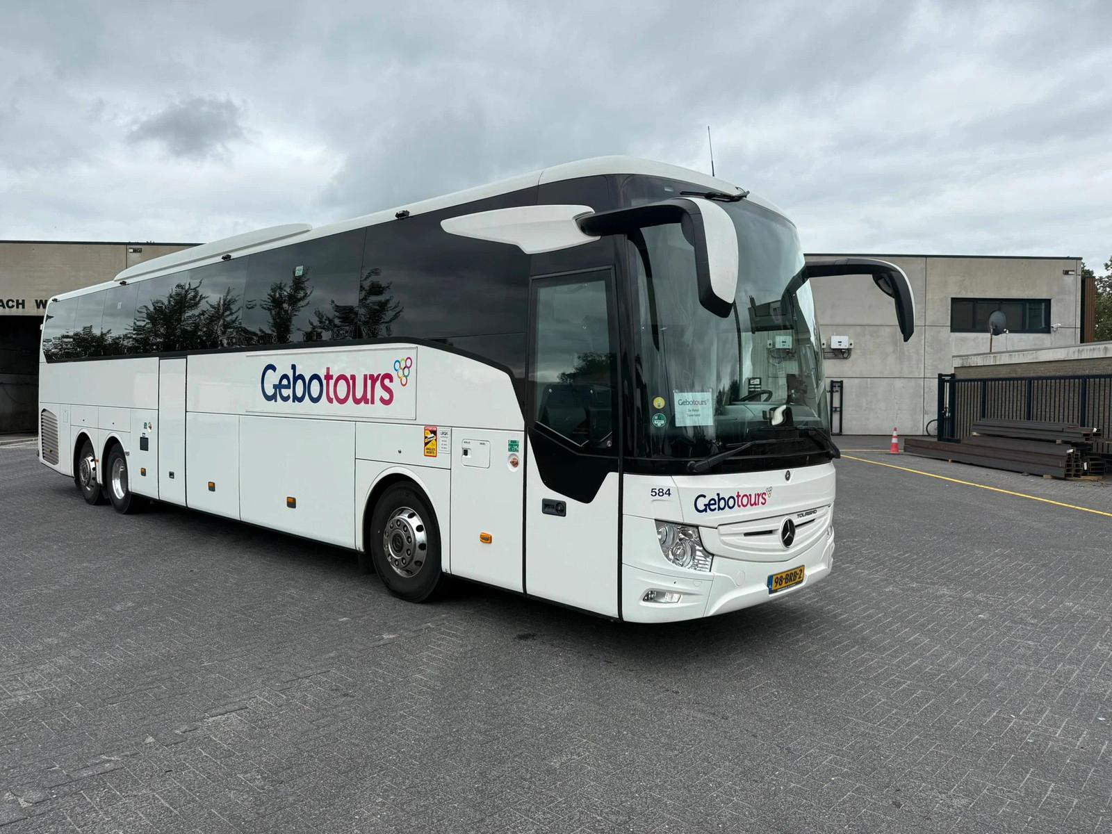 Mercedes-Benz Tourismo 17 RHD 63 PL