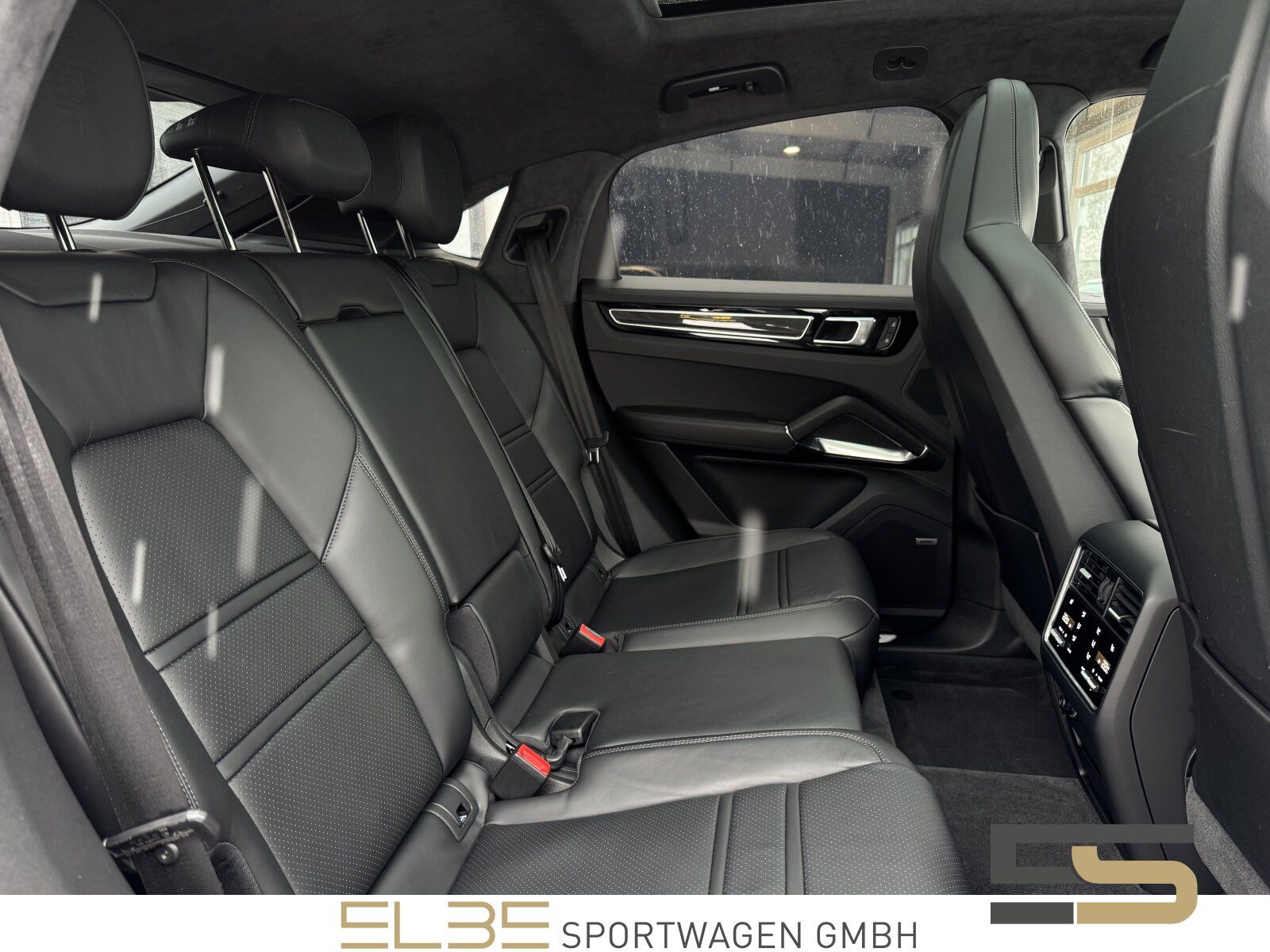 Porsche Cayenne Coupe Turbo CARBON MATRIX HUD INNO SPORT foto 22
