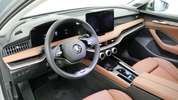 Skoda Superb Combi 2.0 TDI DSG 4x4 L&K PANO AHZV STHZ