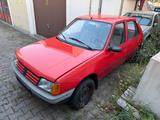 Peugeot 205 GR - Peugeot 205: Kleinwagen