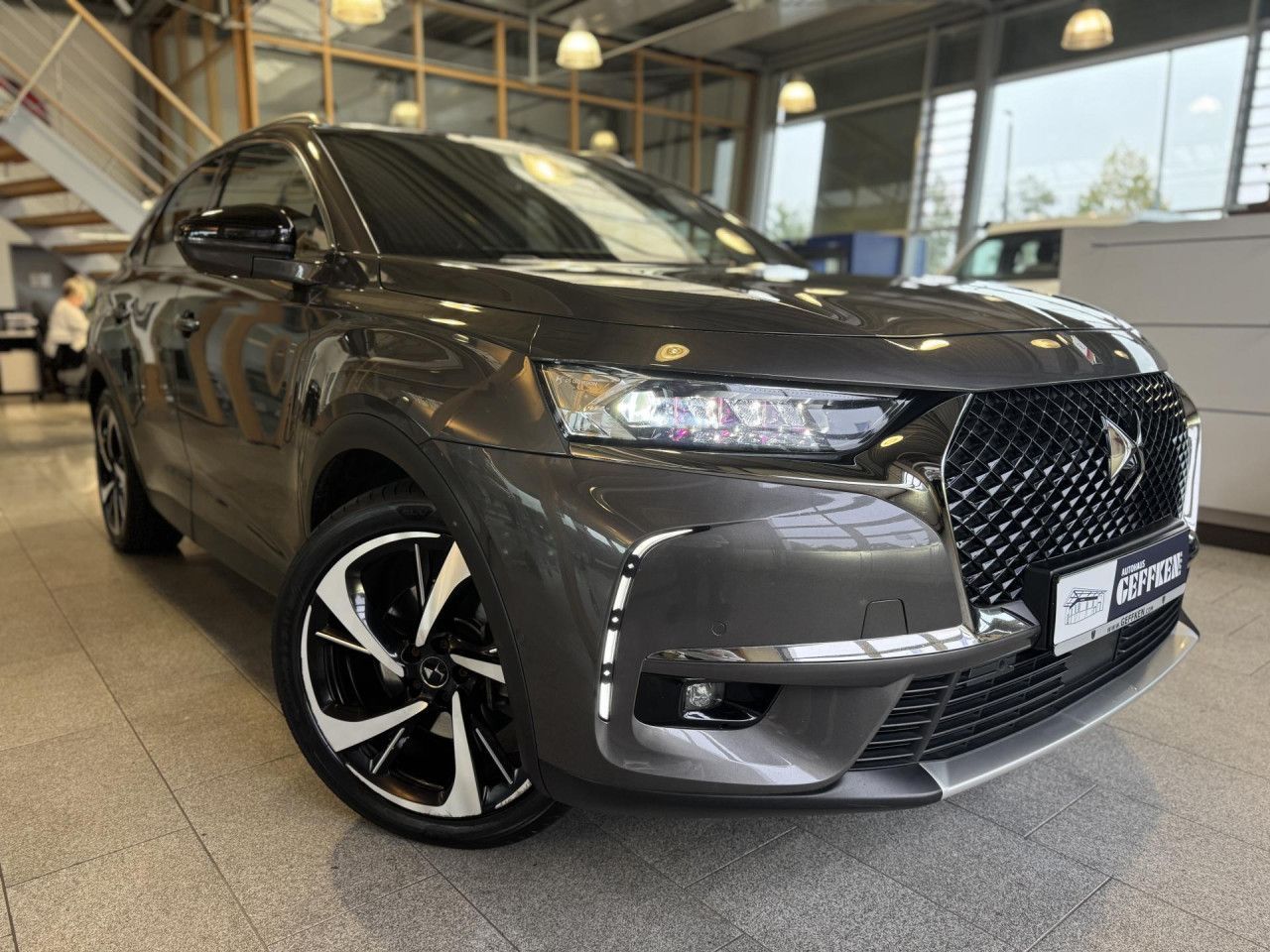 DS Automobiles DS7 Crossback Plugin Hybrid E-TENSE 4x4 RIVOLI imagem 2