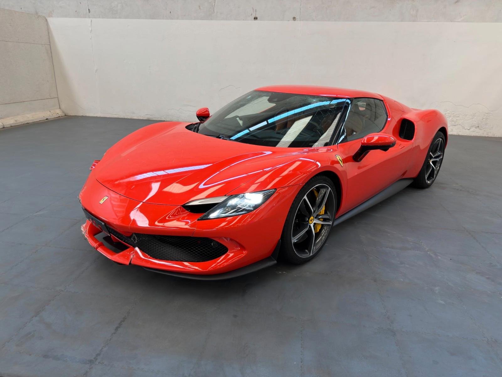 Ferrari 296 GTB *Rosso Dino*Lift*Racing sitze*Carbon*