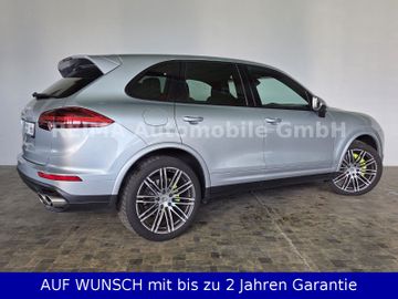 Porsche Cayenne - 11