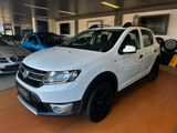 Dacia Sandero II Stepway Prestige/Navi/PDC/SHZ/ - Dacia Sandero mit Diesel-Antrieb: Limousine