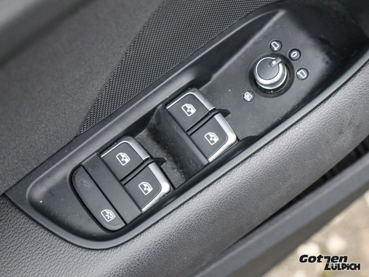 Fahrzeugabbildung Audi A3 Sportback 35 TFSI 1.5 sport Navi Paket S line