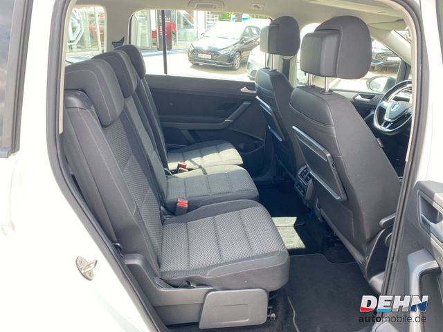 Volkswagen Touran 1.5 TSI Comfortline 7 Sitzer LEDNaviAHK