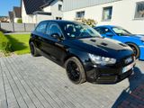 Audi A1 1.2 Attraction / TÜV Neu / Klima / 8-fach
