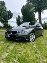 BMW 318d Touring mit guter Ausstattung + privacy.