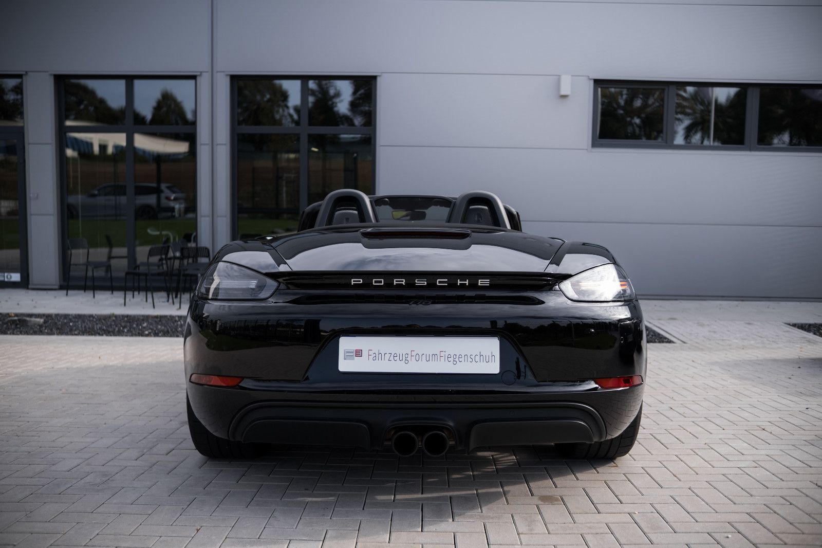 Fahrzeugabbildung Porsche Boxster 718 GTS Cabriolet-Approved-Bose-DAB+