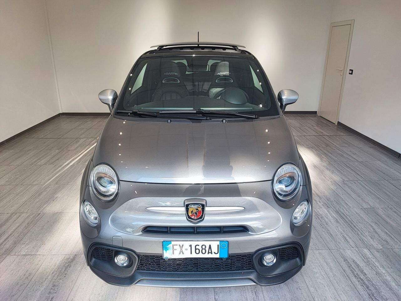 Abarth 595 1.4 Turbo T-Jet Turismo FULL OPTIONAL imagem 2