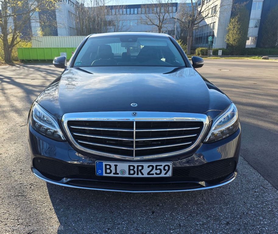 Image of Mercedes-Benz C 180