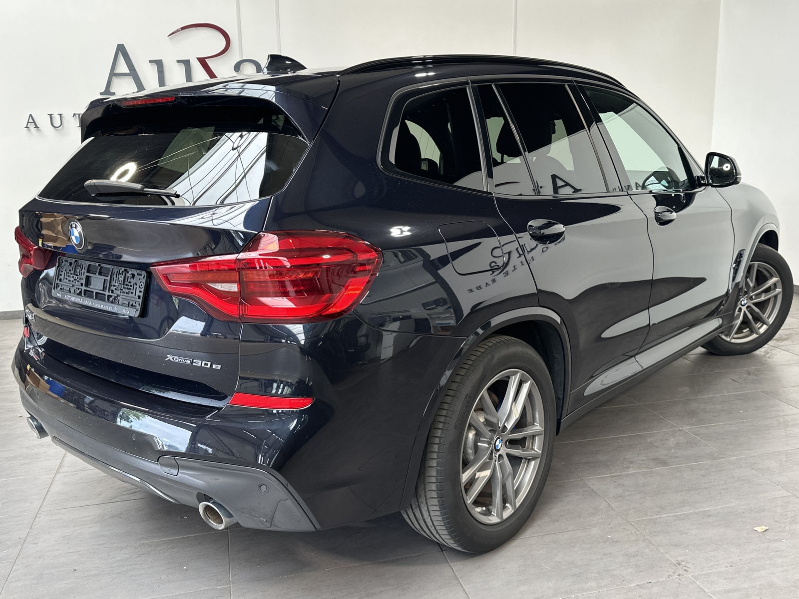 Fahrzeugabbildung BMW X3 xDrive30e M-Sport NAV+LED+H&K+WLAN+VC+19ZOLL