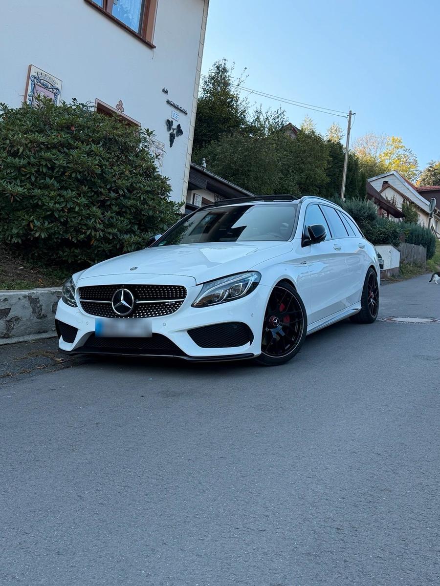 Mercedes-Benz C 400