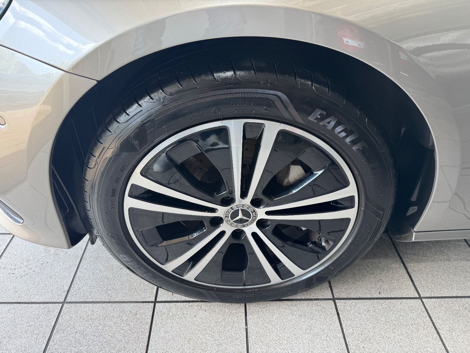 Mercedes-Benz E 450 4Matic Avantgarde/360°/WIDESCREEN/ABC/NAVI foto 24