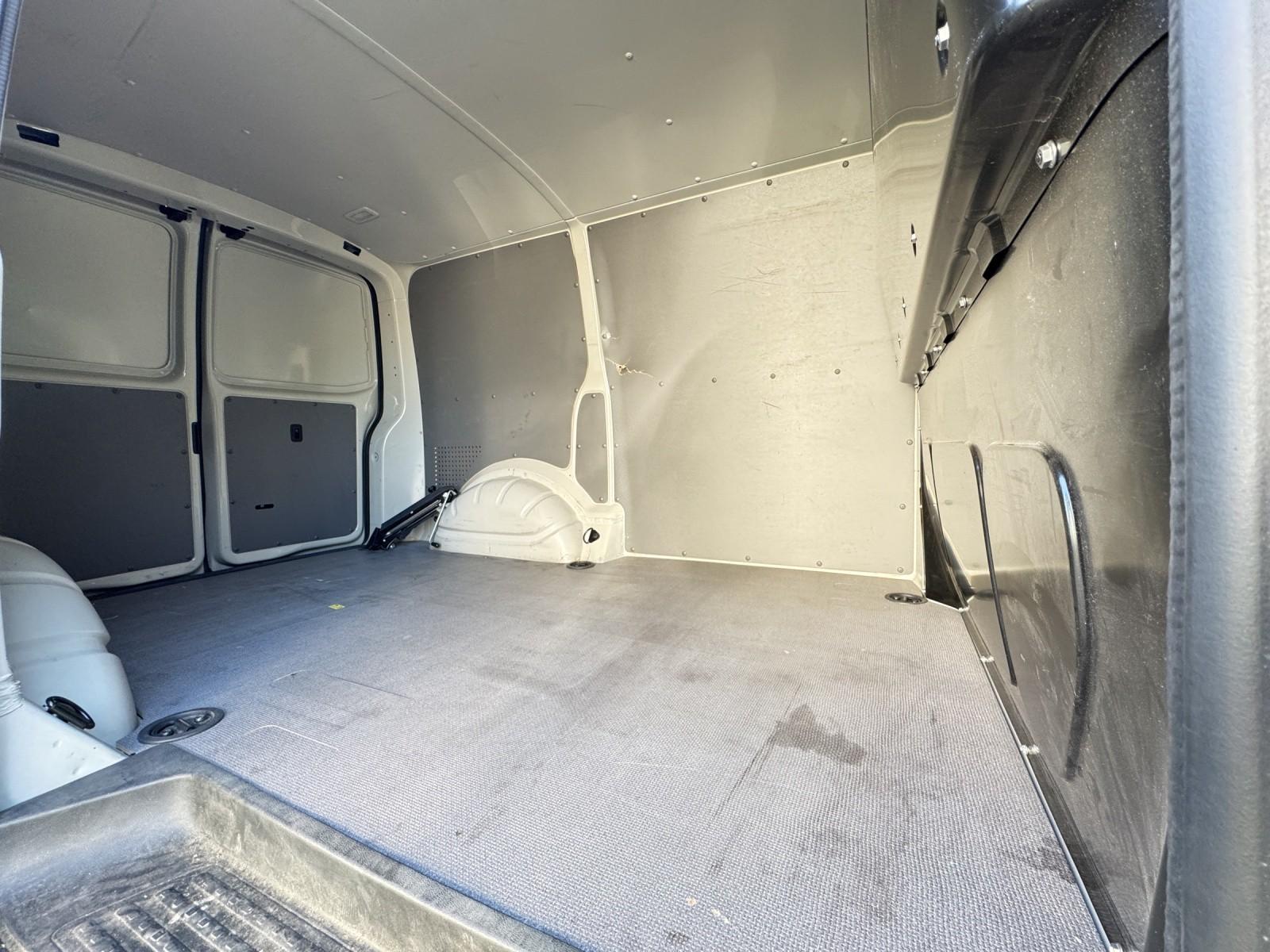 Volkswagen T6.1 Transporter 2.0 TDI Kasten FWD KLIMA PDC SH