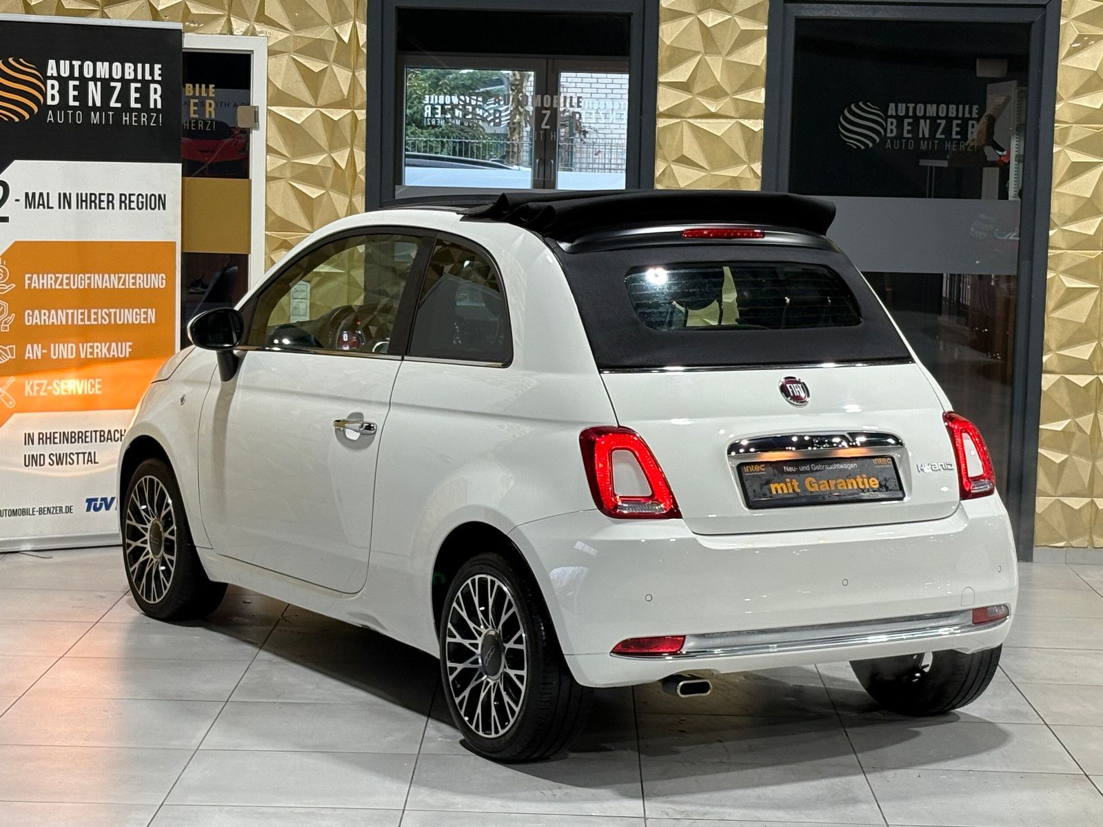 Fahrzeugabbildung Fiat 500 Dolcevita/PANO/PDC/KLIMA/DAB/TEMPOMAT/BLUETO
