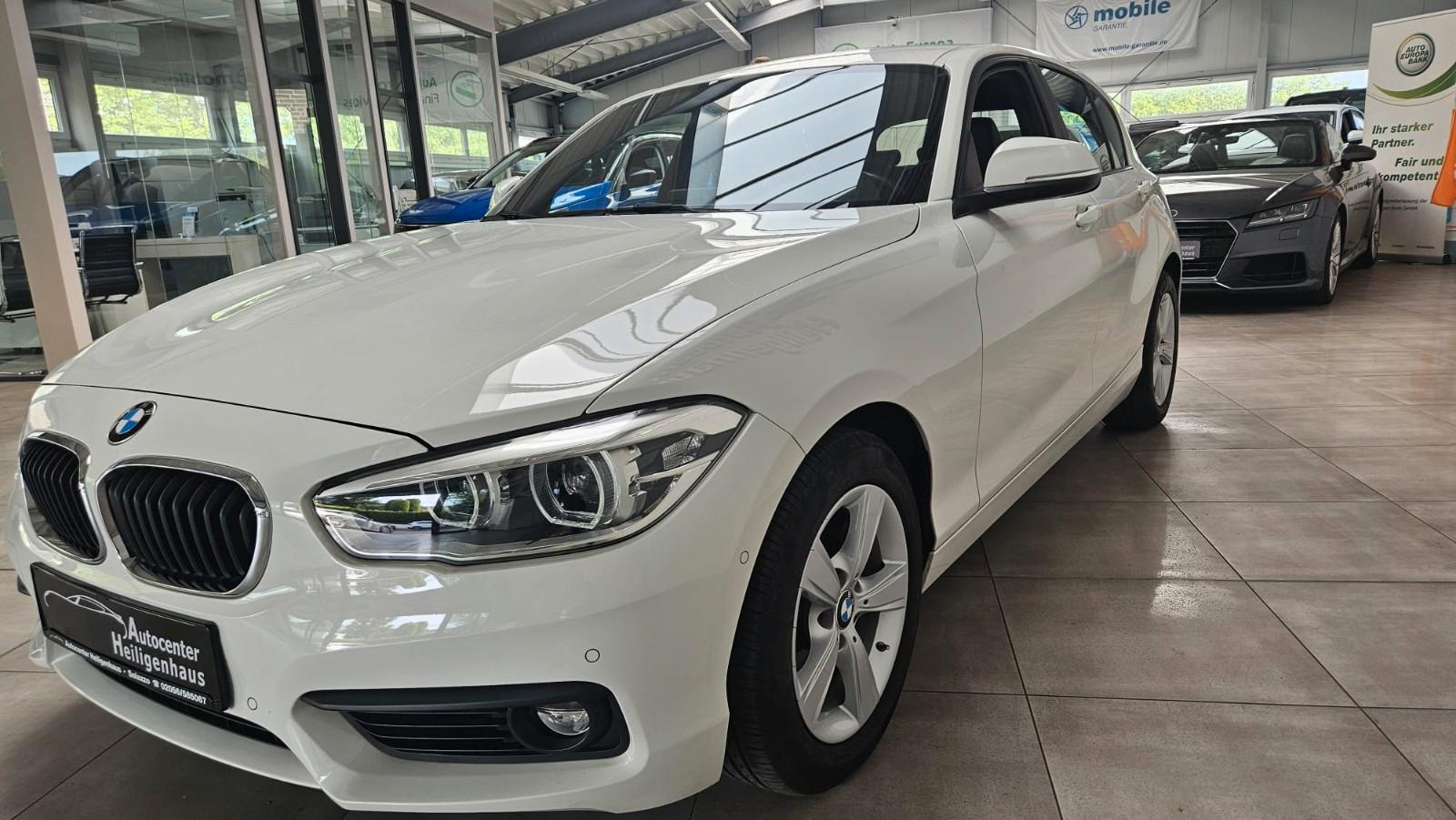 BMW 120i Vollleder Navi Tempomat Sitzheizung PDC LED