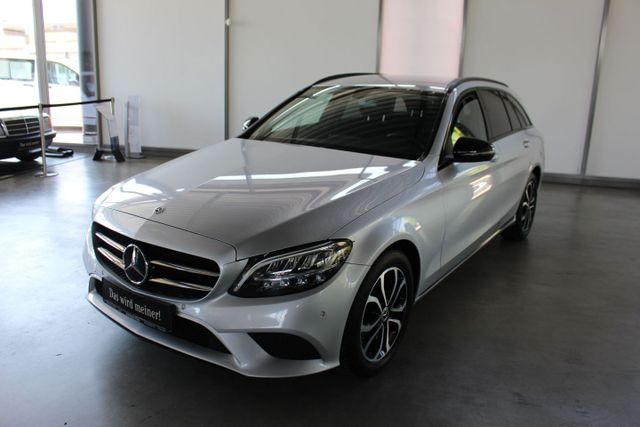 Vorschaubild von:        Mercedes-Benz
                    C 200 d T Avantgarde LED AHK Night Navi
      