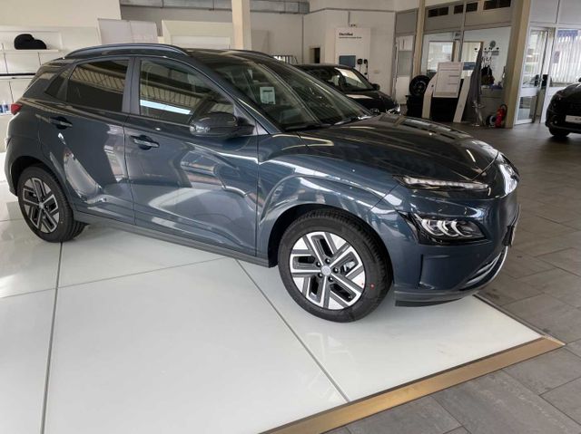 Hyundai KONA EV Trend*Navi*LED*Typ-2-Ladekabel*Klimaauto