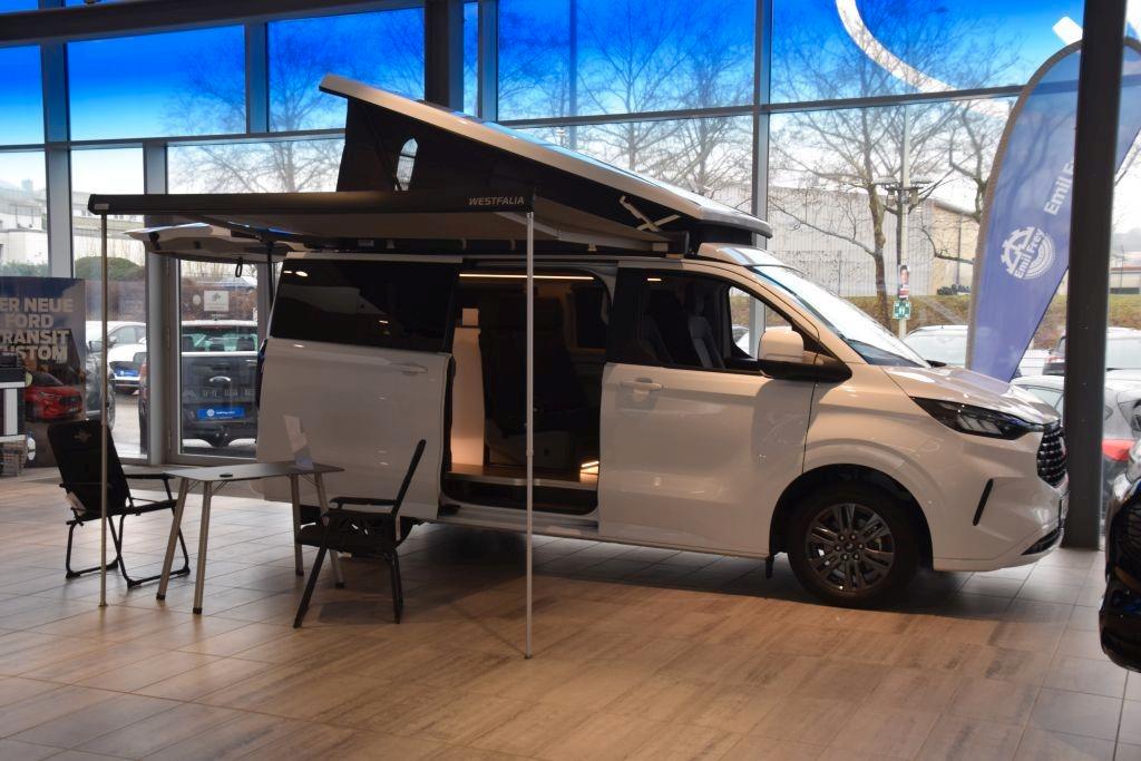 showroom-image-bottom