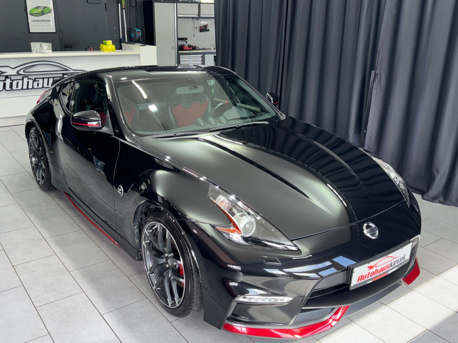 Fahrzeugabbildung Nissan 370Z Nismo|BOSE|RECARO|SCHALTER|D-FZG|U-FREI