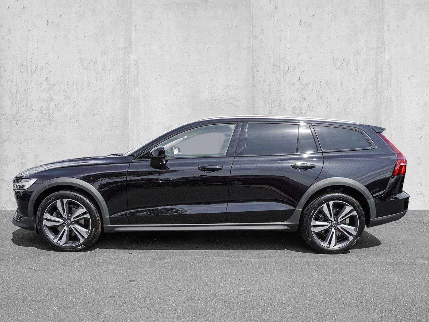 Volvo V60 Cross Country B4 D AWD Plus Bright 19ZOLL LE foto 5