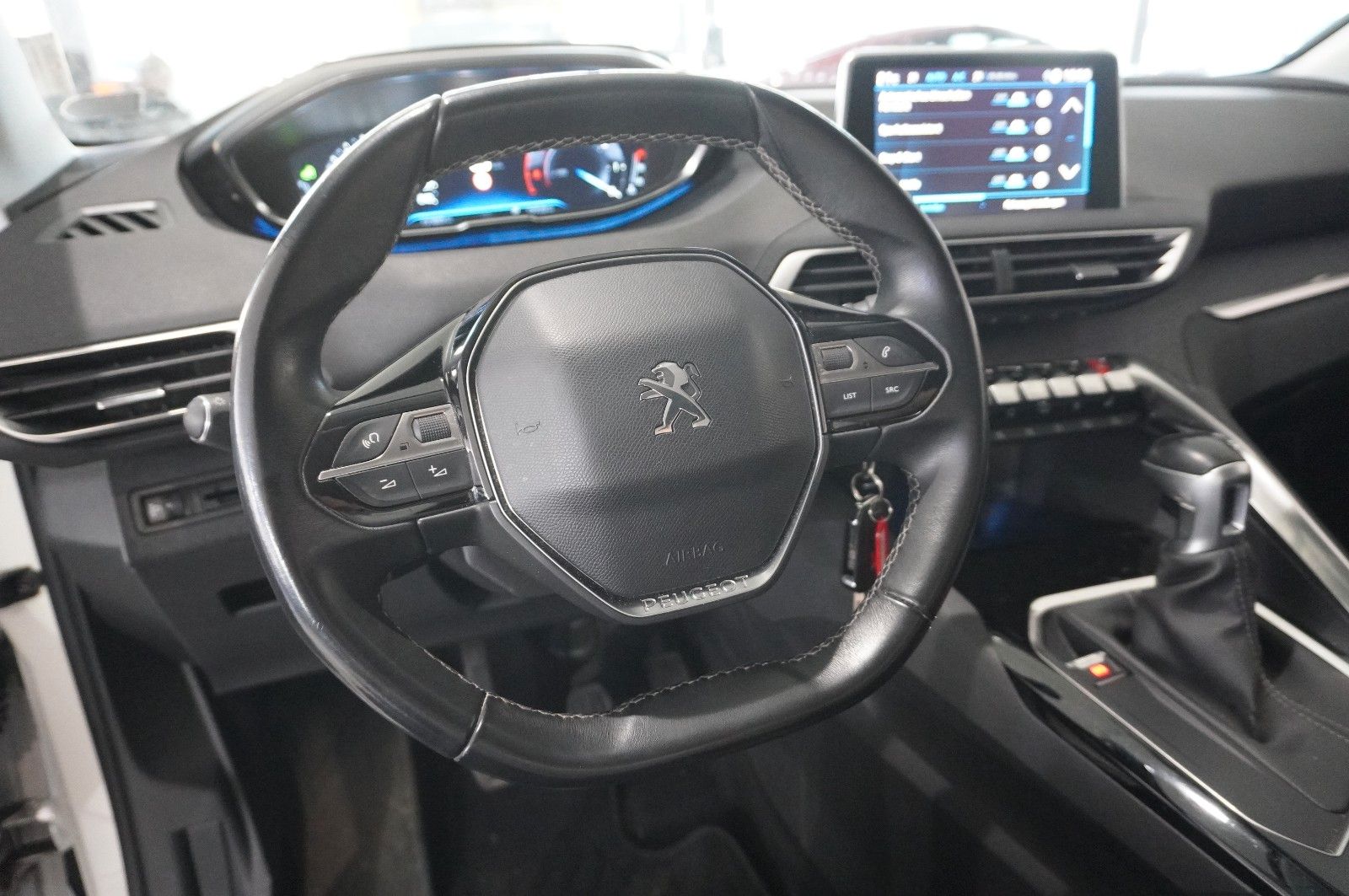 Fahrzeugabbildung Peugeot 3008 1.5D ALLURE NAVI/LED/KAMERA/VIRU./SHZ/AHK