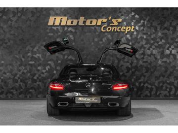 صورة 5 لـ 2013 Mercedes-BENZ SLS AMG