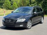 Volvo V70 D4 AWD Black Edition Geartronic Black Ed... - Volvo V70: Edition