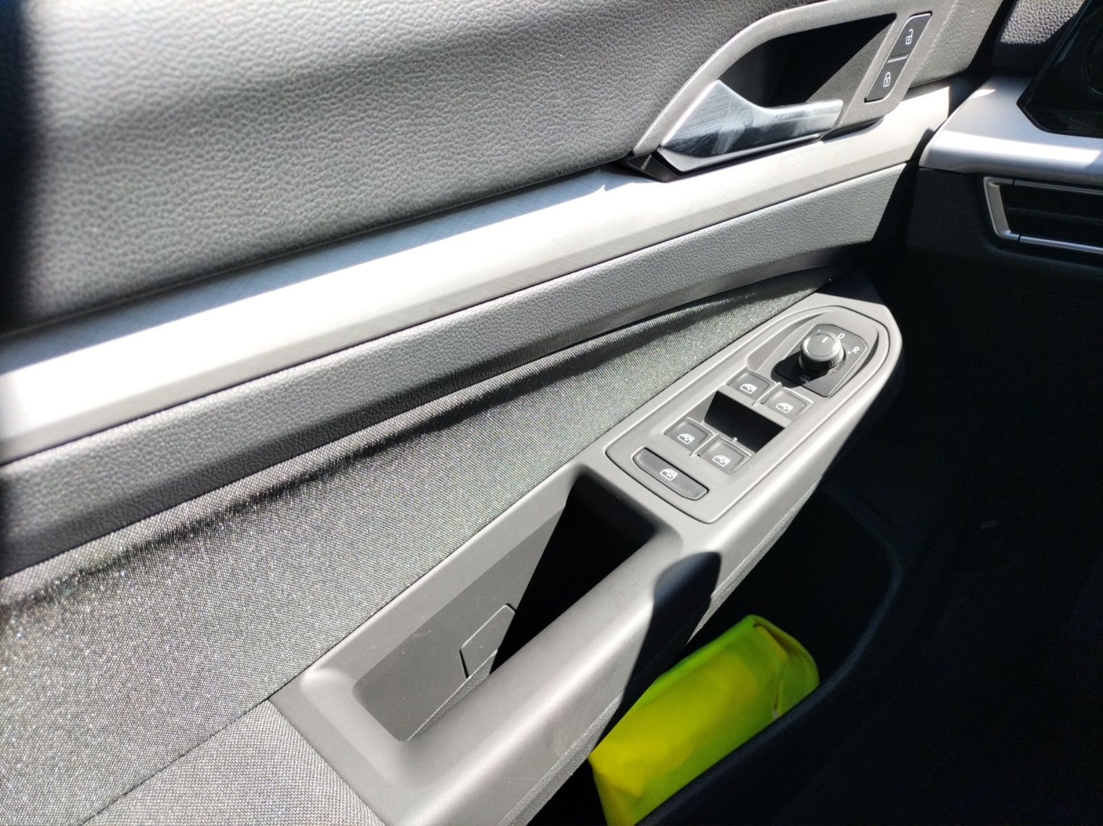 Fahrzeugabbildung Volkswagen Golf VIII Variant TDI Life LED Navi AID ACC PDC