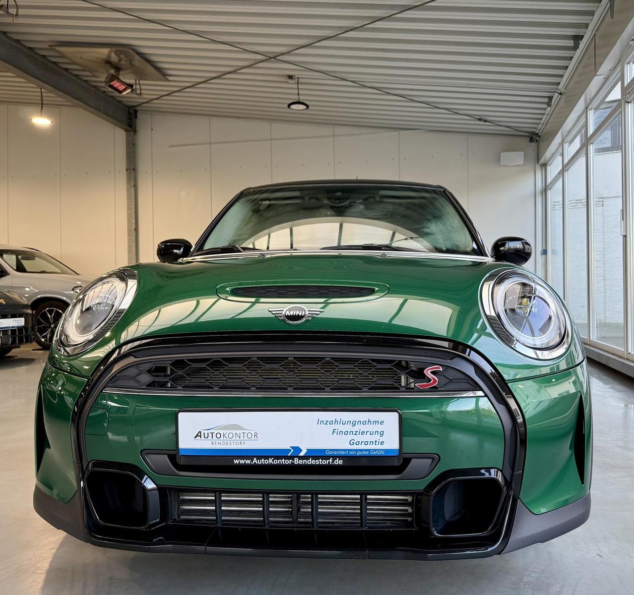 MINI Cooper S Sport Autom., *LED *CarPlay *Kamera *PD