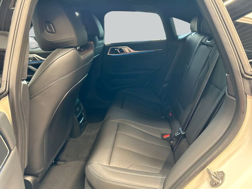 BMW i4 - Bild 12