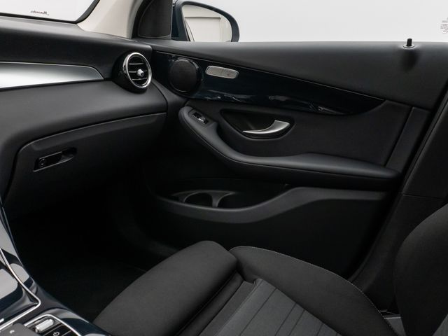 Foto Nummer 30: MERCEDES-BENZ GLC 300