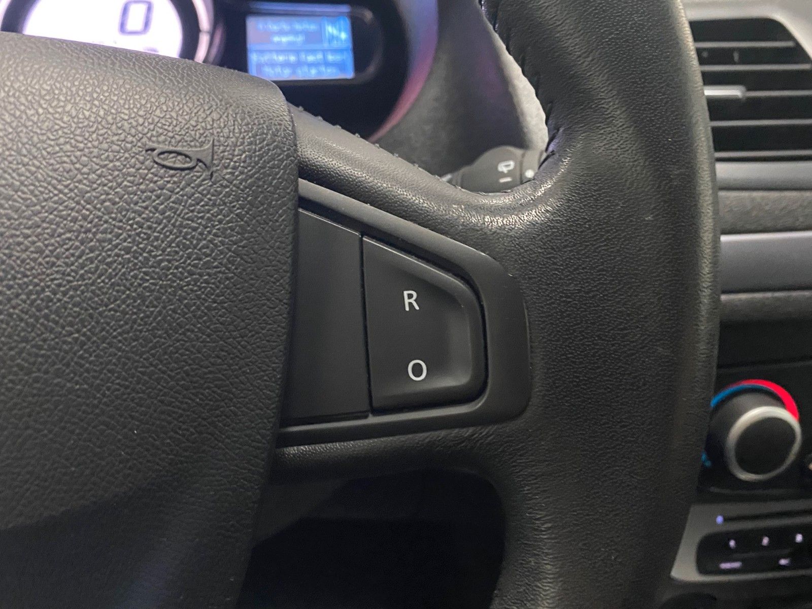 Fahrzeugabbildung Renault Megane Grandtour LIMITED dCi 110+NAVIGATION+AHK+