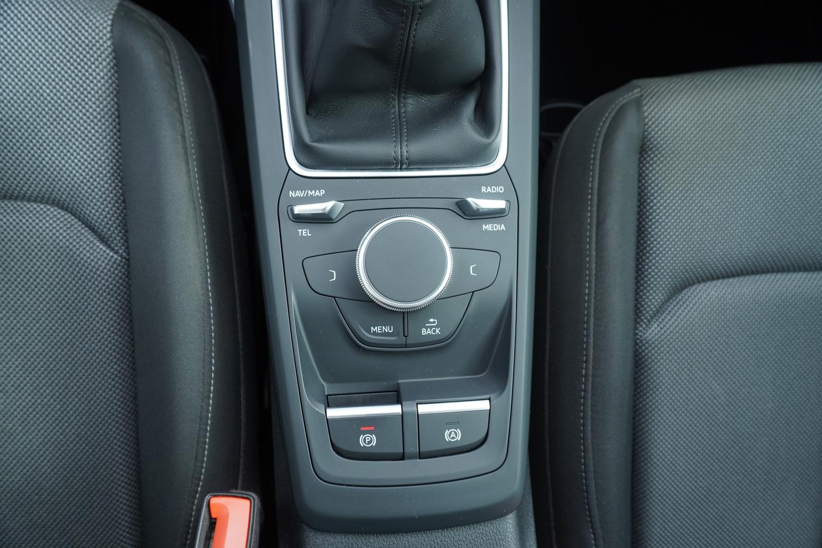 Audi Q2 1.0 TFSI sport ultra Navi LED Tempomat PDC