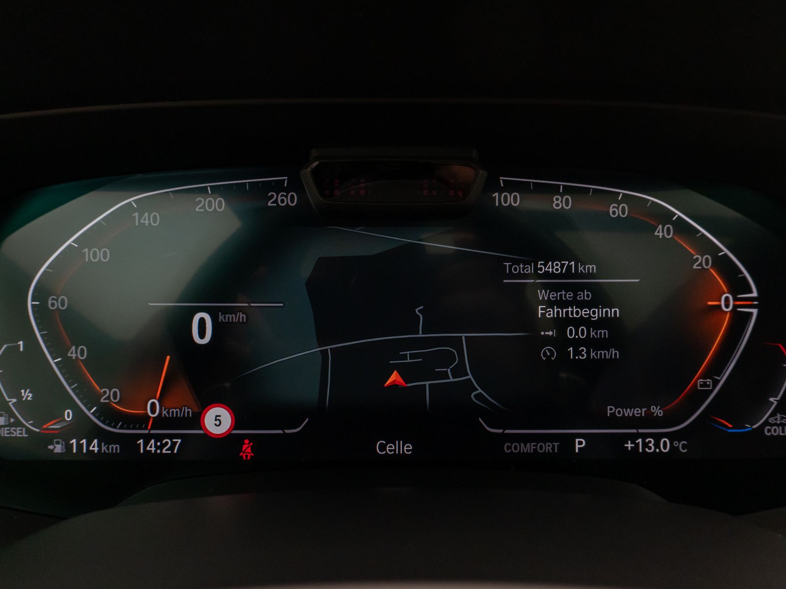 Fahrzeugabbildung BMW X5 xD40d M Sport B&W SoftClose Panorama HUD Voll