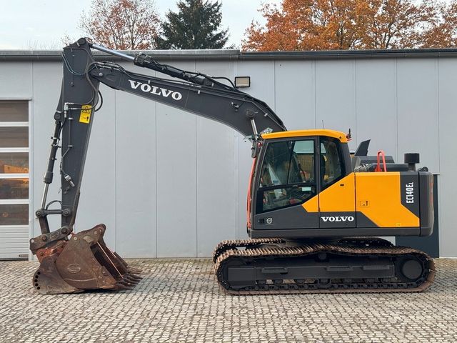 Volvo EC 140 EL - 3 buckets