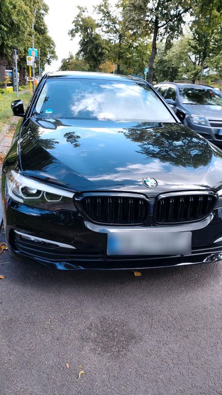 Image of BMW 530