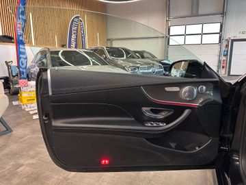 Mercedes-Benz E 200 E Coupe *AMG*360*Parkass*LED*