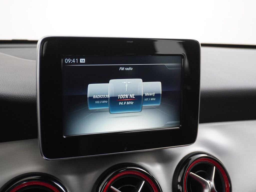 Mercedes-Benz CLA 250 Shooting Brake Sport 4MATIC Business kam
