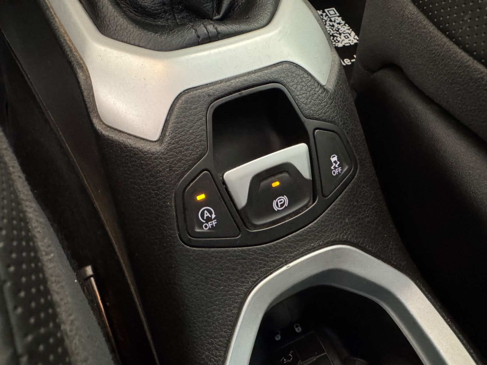 Fahrzeugabbildung Jeep Renegade Limited Adv. Ed. 4x4/LEDER/AHK/KLIMA/SH