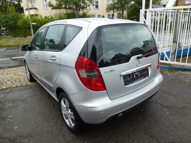 Mercedes-Benz A 180 AVANTGARDE Autom-Klima-78TKM-Sitzheizung