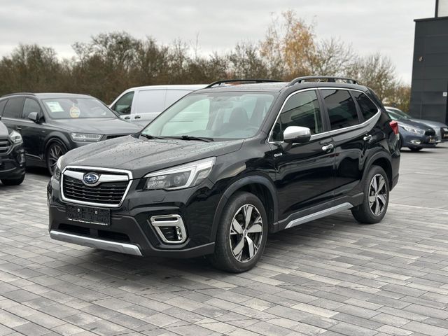 Subaru Forester Platinum *PANO*AHK*LEDER*