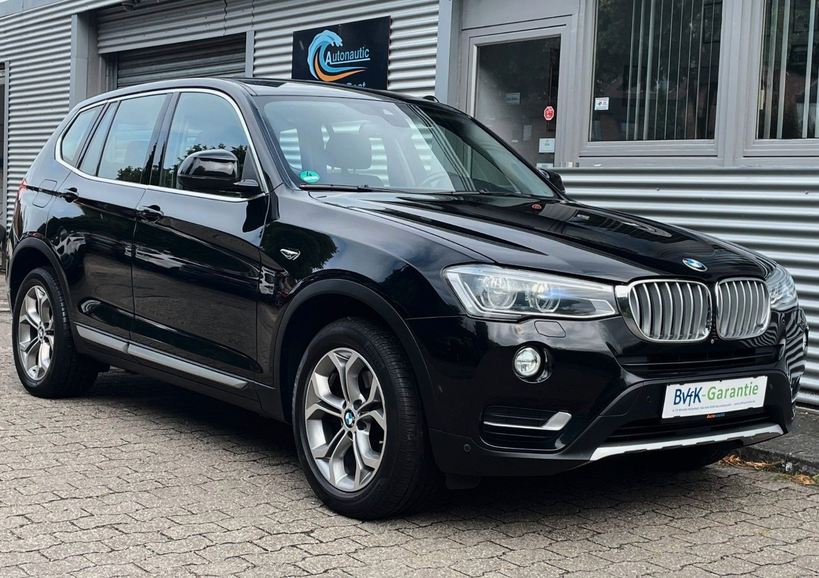 Fahrzeugabbildung BMW X3 xDrive 30d xLine SAG LEDER NAVI LED 360° 1.Hd