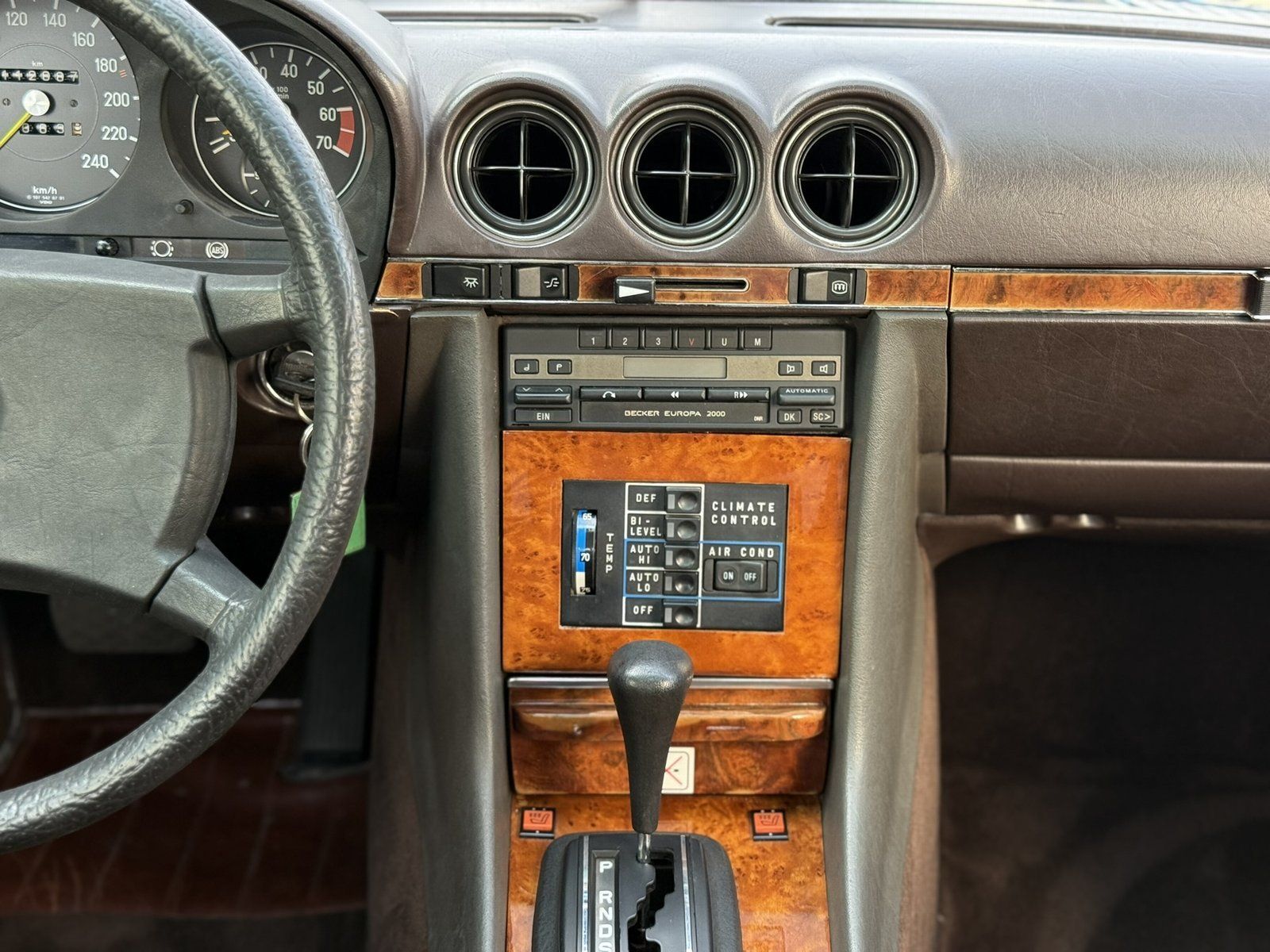 Fahrzeugabbildung Mercedes-Benz 500 SLC *GARANTIE*KLIMAAUTOMATIK*ELEK.SCHIEBEDAC