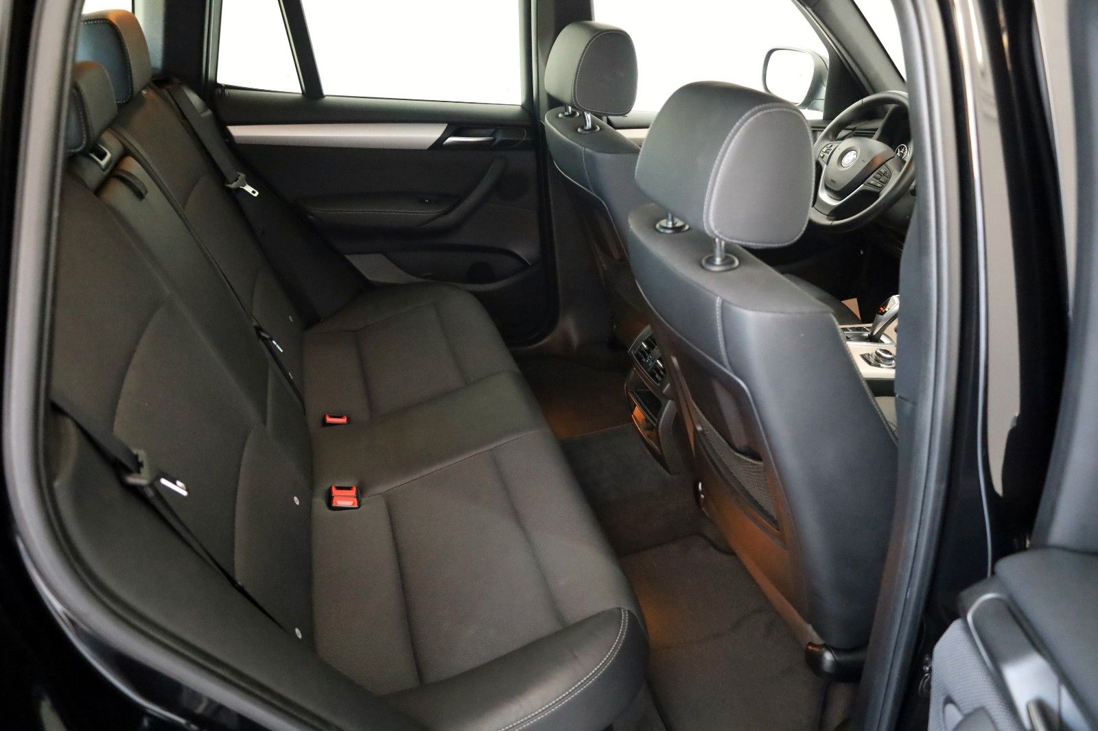 Fahrzeugabbildung BMW X3 20dA xDrive TLeder,Navi,Xenon,Panorama,Kamera