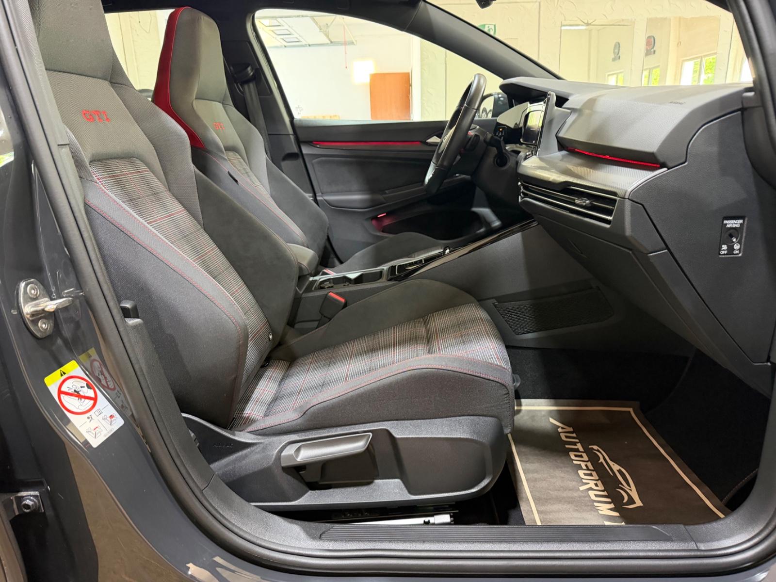 Volkswagen Golf VIII Lim. GTI 2.0/PANO/CAM/IQ/SHZ/17", миниатюра 13